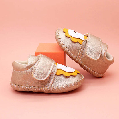 Baby Cartoon Bear Patched Pattern Soft Sole Shoes